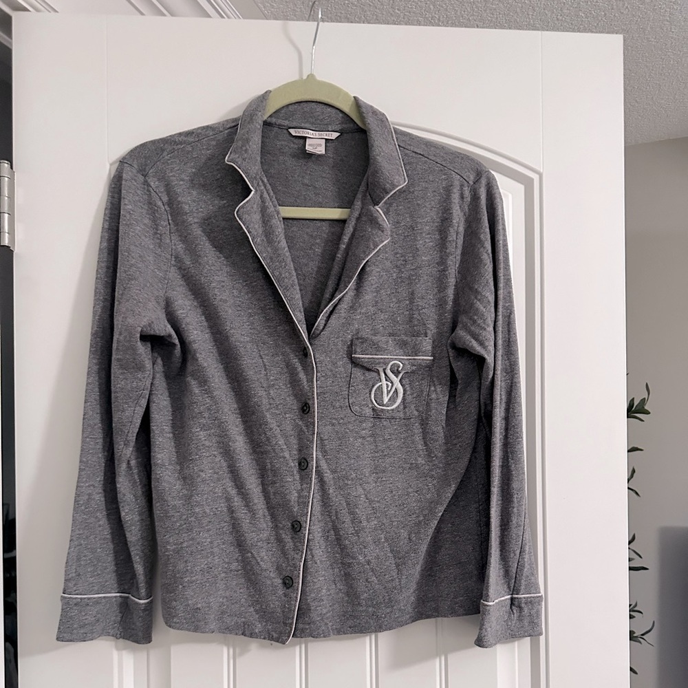 Victoria’s Secret grey pink button up pajama shirt long sleeve embroidered﻿